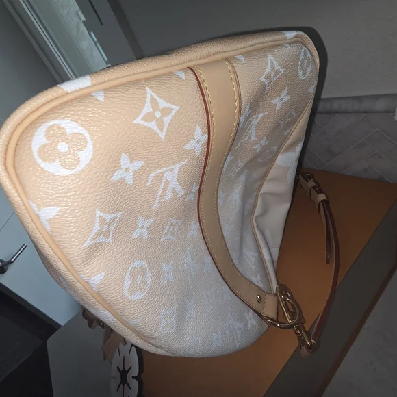 Louis Vuitton By The Pool Burme keepall 45 - Picture 6 of 16